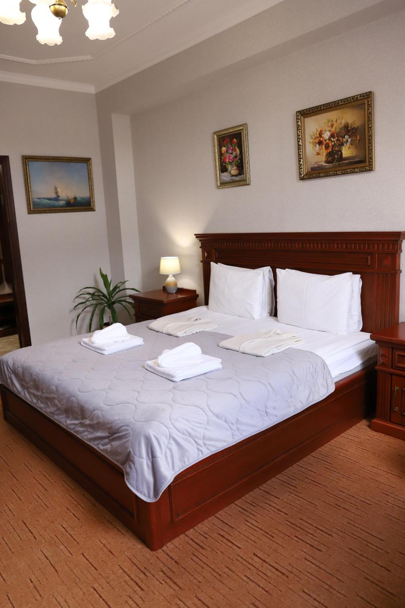 Sapsan Otel Ternopil